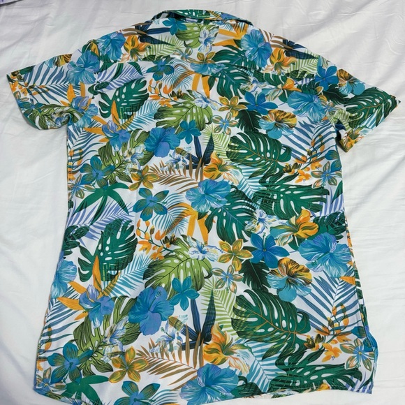 Vibrant Alex Vando Tropical Floral Button Down Short Sleeve Spirit Day - Picture 4 of 4